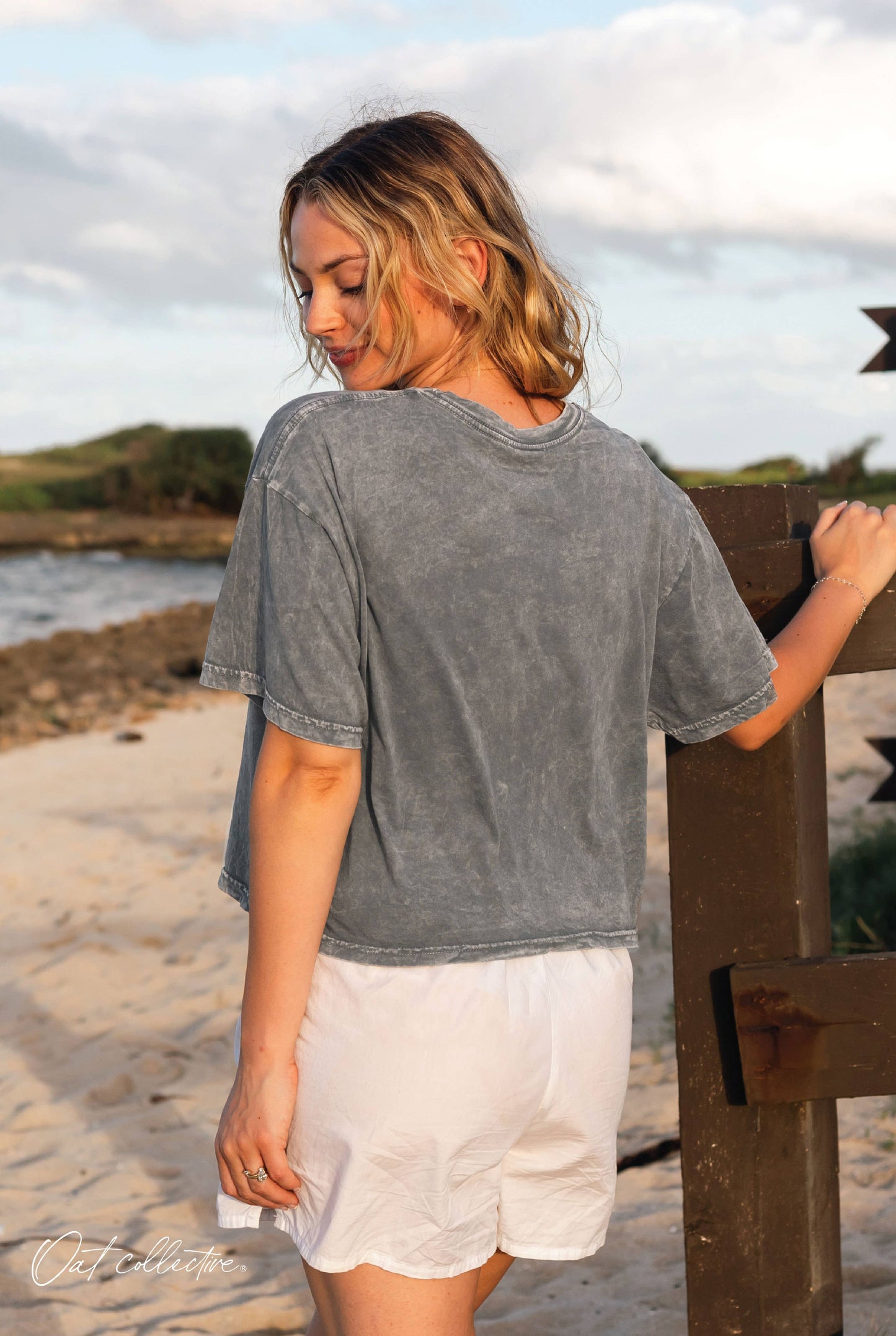 LAKE LIFE Cropped Mineral Washed Graphic Tee