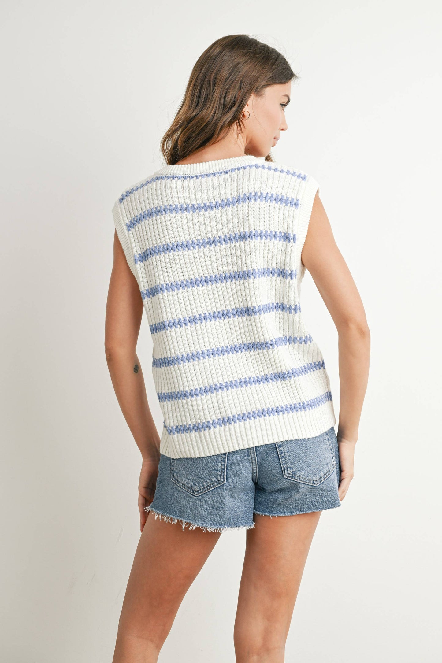 Knitted Sleeveless Sweater Top