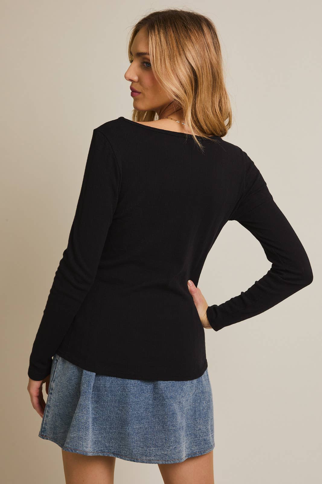 Round Neck Long Sleeve Top