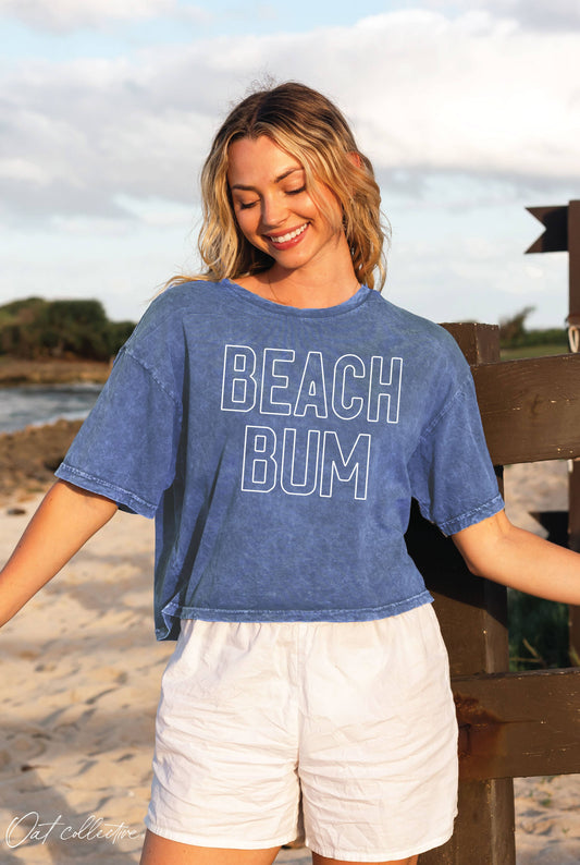 BEACH BUM Cropped Mineral Graphic Tee