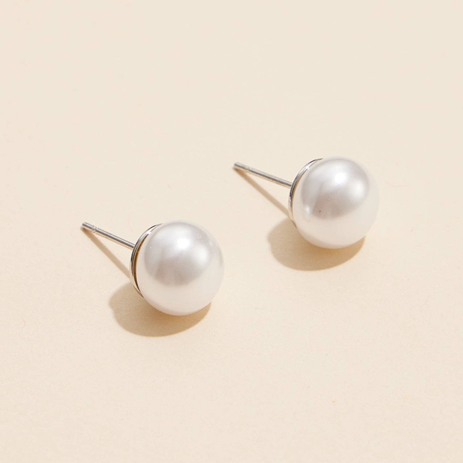 White 10mm Pearl Stud Earrings