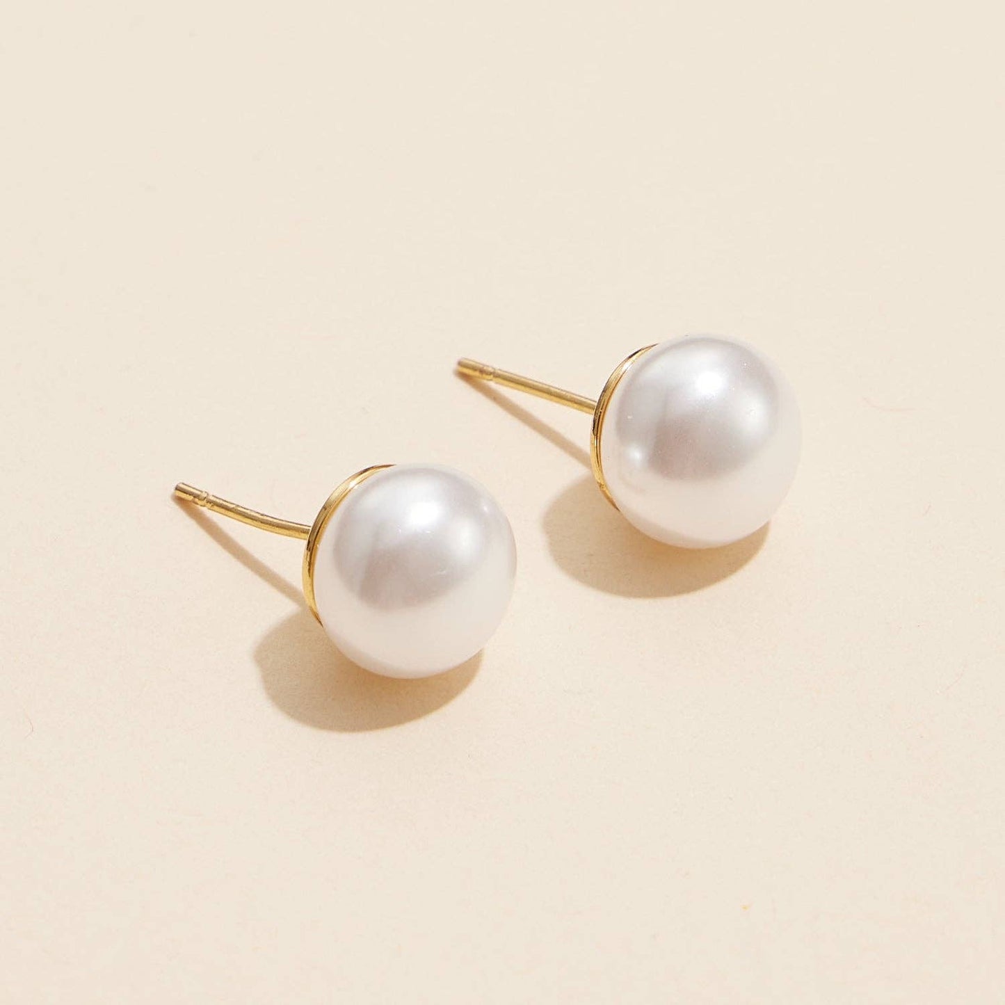 10mm Classic Extra Large Pearl Stud Earring